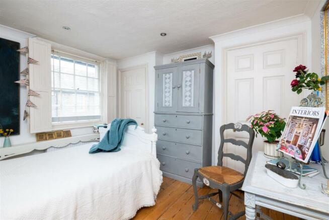 LE 57 Priory Street BN7 1HJ-10.jpg