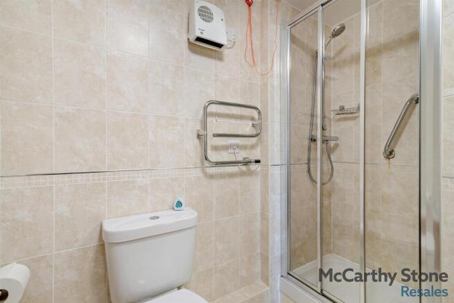 2 bed Apartment for sale Image 8
