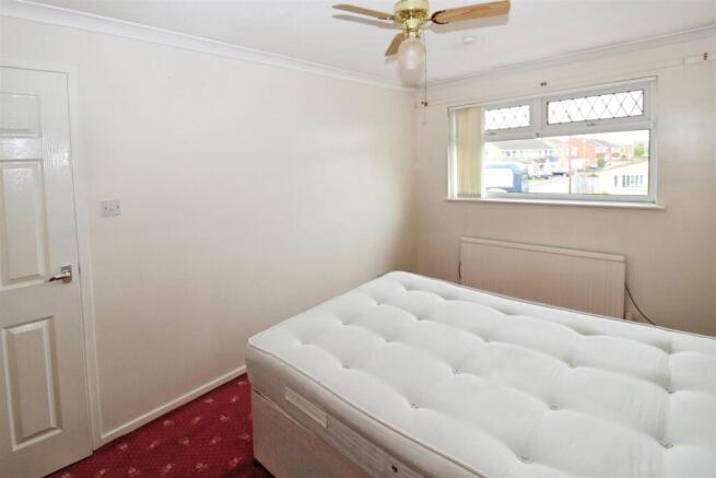3 bed Semi-Detached for sale Image 10