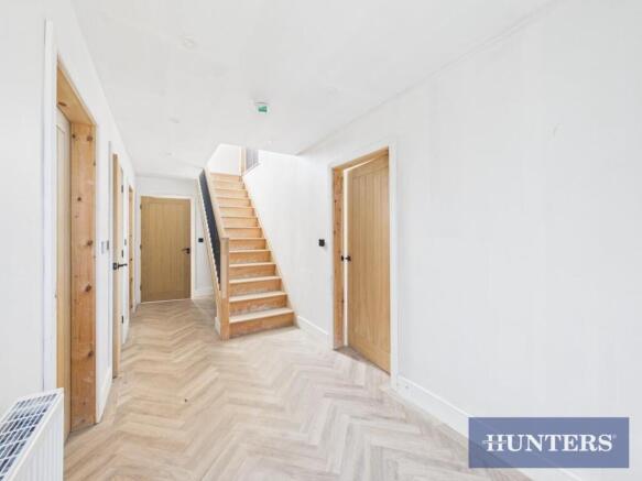 4 bed Detached for sale Image 4