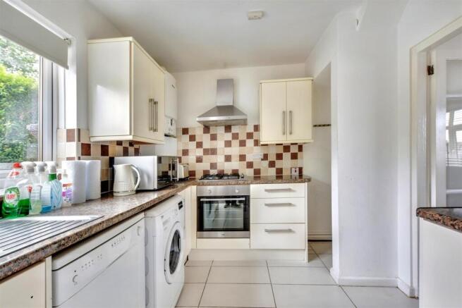 Kitchen_1.jpeg