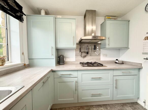 3 bed Detached Bungalow for sale Image 11