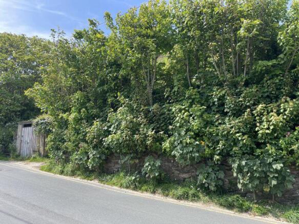 Beach Road Frontage