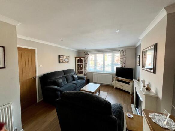 2 bed Detached Bungalow for sale Image 10