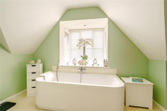 En Suite Bathroom