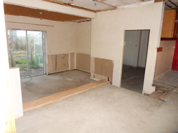 ROOM 5