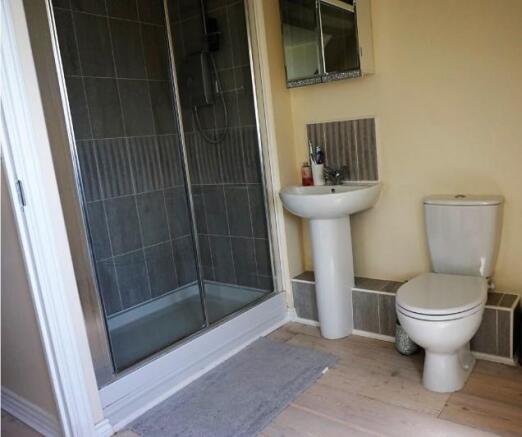 Master En-suite