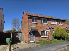 27, Trevose Way, Fareham PO14 4NQ