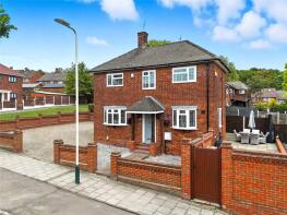 14, Whitchurch Road, Romford RM3 9EH