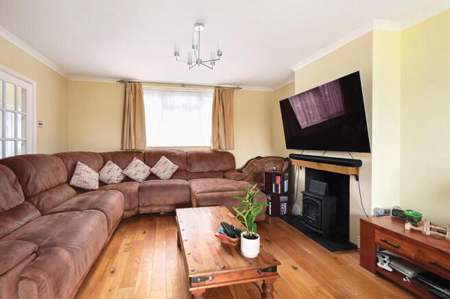 16 Fernhill Close...