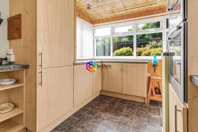 3 bed Semi-Detached for sale Image 7