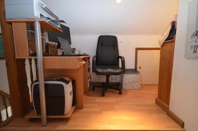 Landing/Study Area