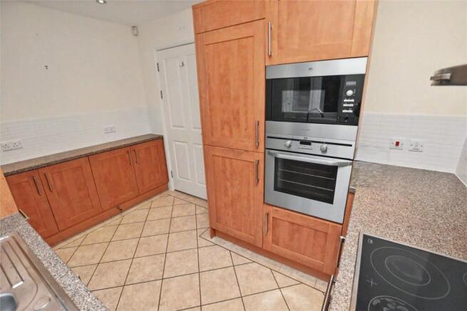 2 bed Apartment for sale Image 7