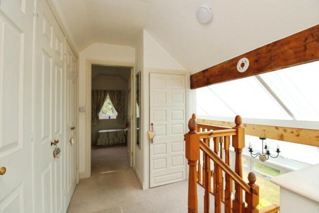 3 bed Detached for sale Image 8