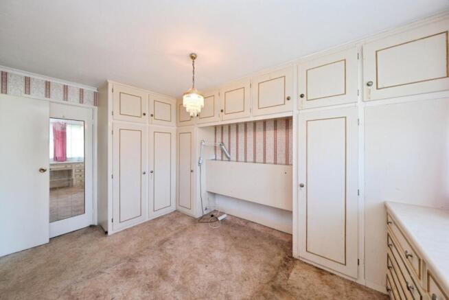 3 bed Semi-Detached for sale Image 8