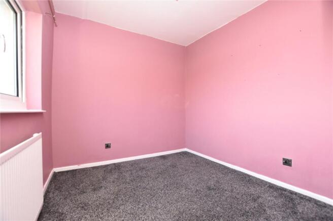 3 bed Semi-Detached for sale Image 8