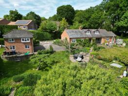 5, Fernhill Close, Farnham GU9 0JL