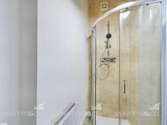 1 bed House Share to rent Image 7