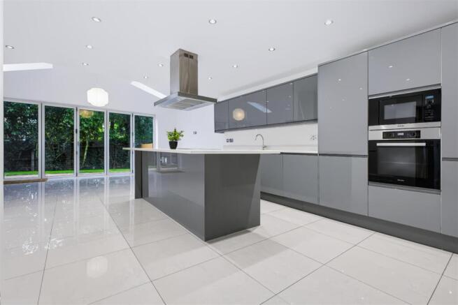 4 Bishopton Close 16.jpg