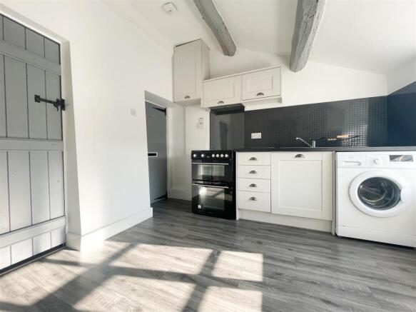 2 bed Cottage to rent Image 4