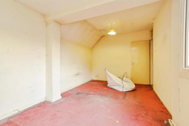 2 bed Terraced for sale Image 12