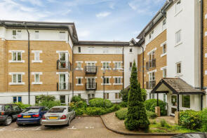 Flat 11, 3 Dickens Court, Makepeace Road, Wanstead, London E11 1UR