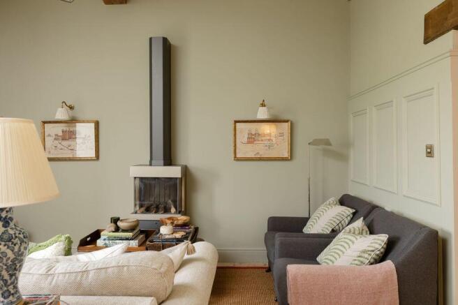 4 bed House for sale Image 7