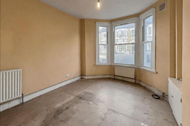 76A Lavender Sweep, London SW11 1HD