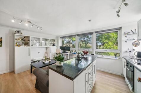 Boileau Road,
Barnes, SW13