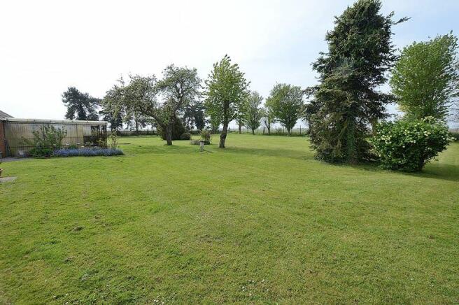 Large Gardens