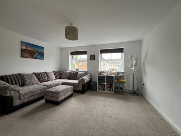 Lounge/4th Bedroom