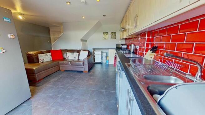 Kitchen/Dining Room