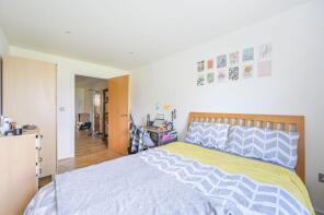Flat 10, Gainsborough House, Cassilis Road, London E14 9LQ