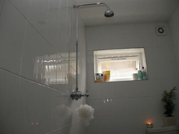en-suite wetroom