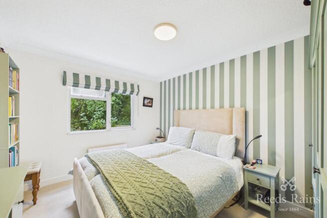 2 bed Detached for sale Image 7