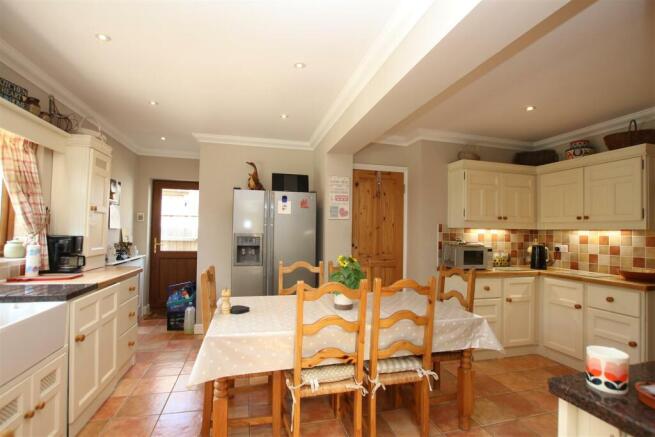 Kitchen/Breakfast Room