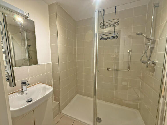 1 bed Apartment for sale Image 6