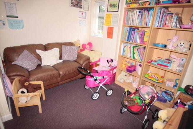 Playroom or bed 4