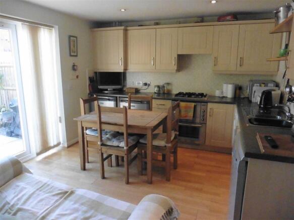 Modern fitted kitche