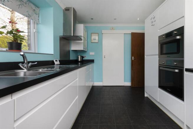3 bed Barn Conversion for sale Image 11