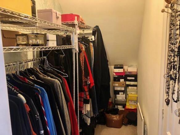 Cloakroom/wc