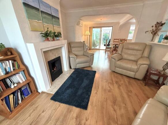 121 Mallon Dene L...