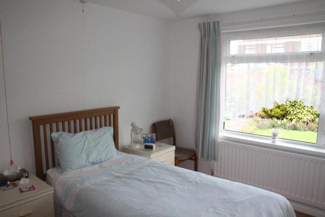 Bed 1.JPG