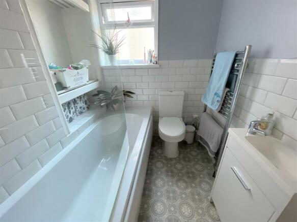 Bathroom/w.c.