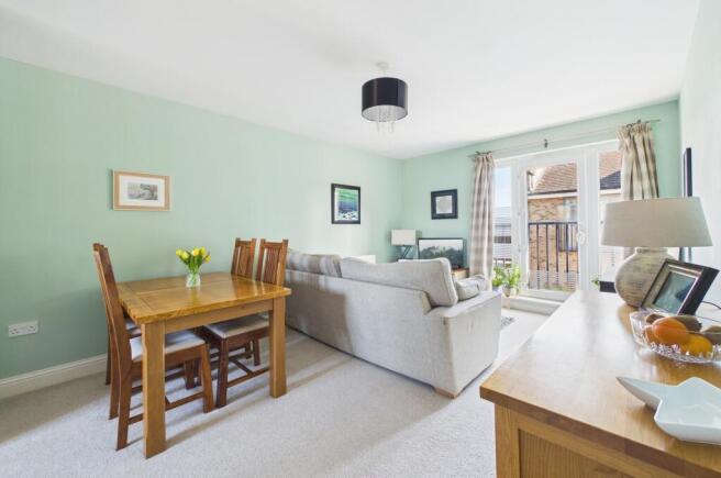 CAM03259G0-PR0255-STILL014