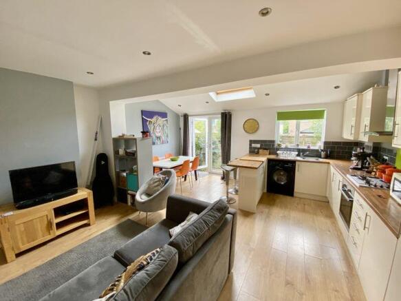 Family/Dining Kitchen