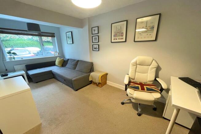 Playroom/office