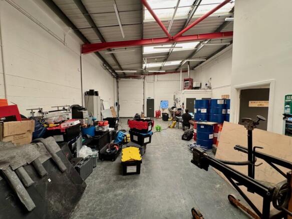 22 Hawthorn Centre 52.jpg