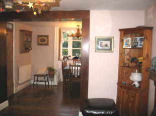 ARCH TO DINING ROOM