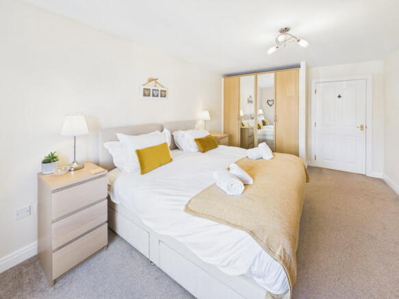 2 bed Apartment for sale Image 9